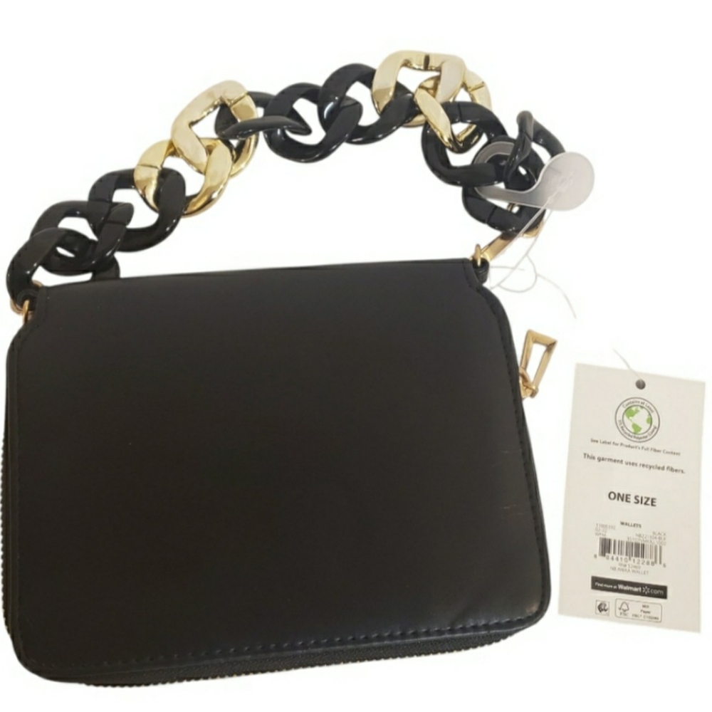 No boundaries Wallet Purse black new with tags zip around plastic chain